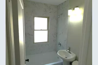 1885 Hawthorne Avenue E, Saint Paul, MN 55119 - Photo 6