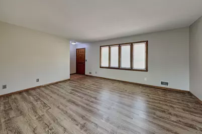 11811 65th Place N, Maple Grove, MN 55369 - Photo 2