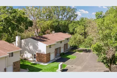 17587 Pond Circle, Eden Prairie, MN 55346 - Photo 18