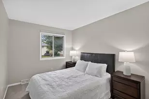 456 Dorland Ct S, Maplewood, MN 55119 - Photo 10