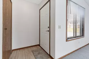 3831 Heather Dr, Eagan, MN 55122 - Photo 8