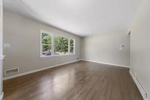 4242 Limestone Dr, Eagan, MN 55122 - Photo 10