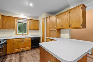 8008 Mt Curve Blvd, Brooklyn Park, MN 55445 - Photo 10