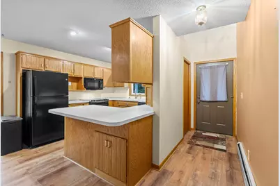 8008 Mount Curve Boulevard, Brooklyn Park, MN 55445 - Photo 8