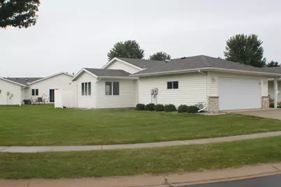 2110 McQuillan Court SE, Rochester, MN 55904 - Photo 2