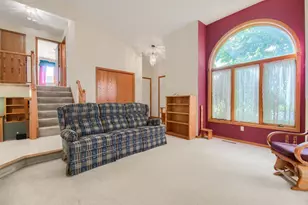 4670 Manor Dr, Eagan, MN 55123 - Photo 2