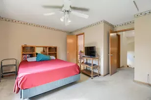 4670 Manor Dr, Eagan, MN 55123 - Photo 12