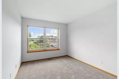 713 Cobblestone Way, Shakopee, MN 55379 - Photo 18