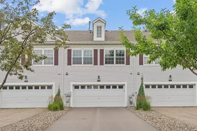713 Cobblestone Way, Shakopee, MN 55379 - Photo 2