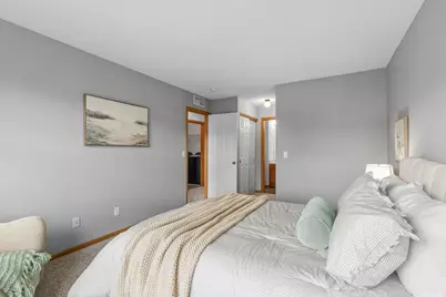 713 Cobblestone Way, Shakopee, MN 55379 - Photo 16