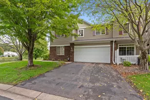 738 Maple Hills Dr, Maplewood, MN 55117 - Photo 4
