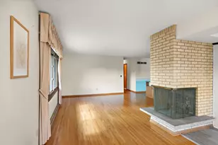 3521 W 103rd St, Bloomington, MN 55431 - Photo 4