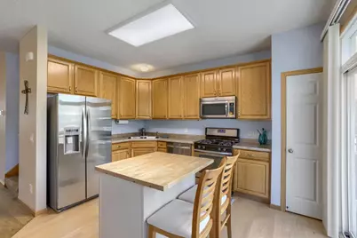 621 Village Parkway, Circle Pines, MN 55014 - Photo 8