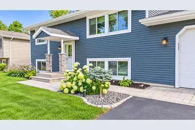 10225 99th Avenue N, Maple Grove, MN 55369 - Photo 2