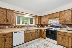 9974 Hemlock Way, Maple Grove, MN 55369 - Photo 6