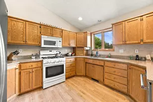 1701 33 1/2 Street S, Moorhead, MN 56560 - Photo 12