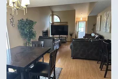 1122 Pecks Woods Drive, New Brighton, MN 55112 - Photo 2