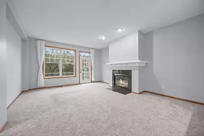 1686 Village Trail E #2, Maplewood, MN 55109 - Photo 10