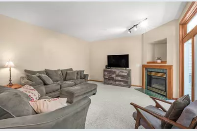 17800 Townline Road, Minnetonka, MN 55345 - Photo 6
