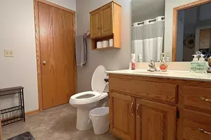 140 Orchard Manor Dr SE, Plainview, MN 55964 - Photo 12