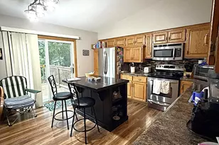 140 Orchard Manor Dr SE, Plainview, MN 55964 - Photo 4