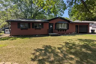 518 Sunrise Ave, Paynesville, MN 56362 - Photo 1