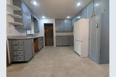 518 Sunrise Avenue, Paynesville, MN 56362 - Photo 2