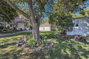 18413 60th St SW, Prinsburg, MN 56281 - Photo 32