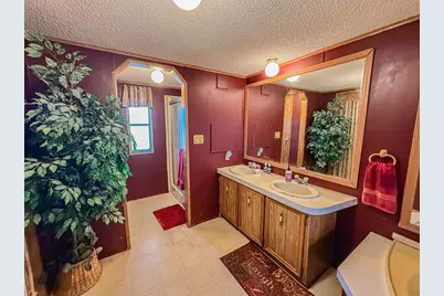18413 60th Street SW, Prinsburg, MN 56281 - Photo 46