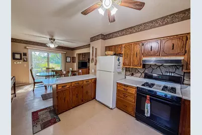 18413 60th Street SW, Prinsburg, MN 56281 - Photo 18