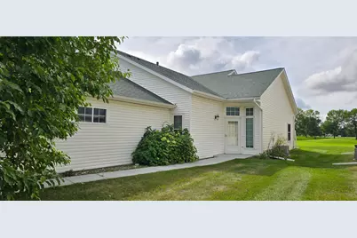 3345 38th Street S, Moorhead, MN 56560 - Photo 2