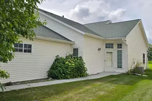 3345 38th St S, Moorhead, MN 56560 - Photo 2