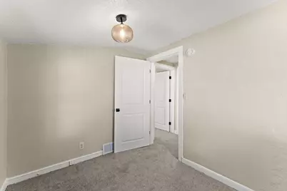 244 Dale Street E, South Saint Paul, MN 55075 - Photo 14
