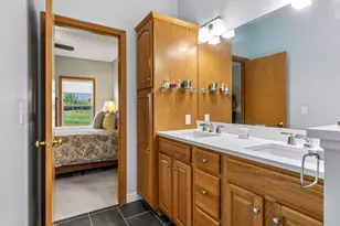 516 Holly Ln N, Oakdale, MN 55128 - Photo 24