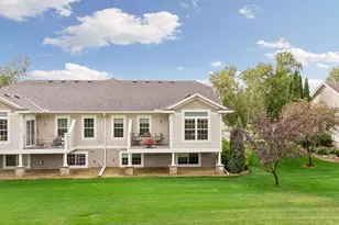 516 Holly Ln N, Oakdale, MN 55128 - Photo 46