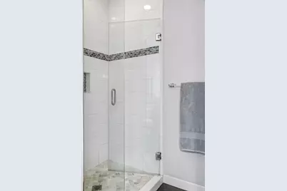 516 Holly Lane N, Oakdale, MN 55128 - Photo 26