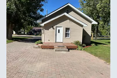 216 6th Street NE, Long Prairie, MN 56347 - Photo 2