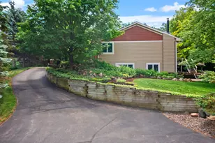 940 Trail Ct, Eagan, MN 55123 - Photo 50