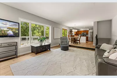 940 Trail Court, Eagan, MN 55123 - Photo 6