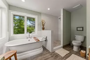 940 Trail Ct, Eagan, MN 55123 - Photo 20
