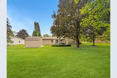 10500 39th Avenue N, Plymouth, MN 55441 - Photo 30