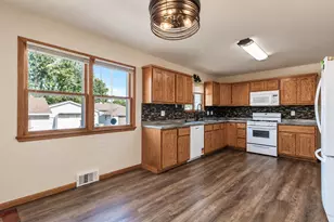316 West St, New Ulm, MN 56073 - Photo 8
