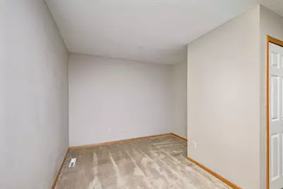 111310 Village Road, Chaska, MN 55318 - Photo 14