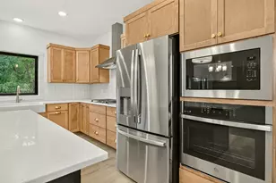 3756 Stonehedge Dr NE, Rochester, MN 55906 - Photo 12