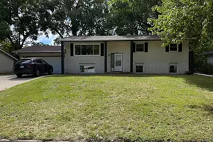 406 Centennial Dr, Roseville, MN 55113 - Photo 1
