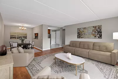 10501 Cedar Lake Road #318, Minnetonka, MN 55305 - Photo 4