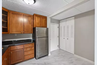 10501 Cedar Lake Road #318, Minnetonka, MN 55305 - Photo 12