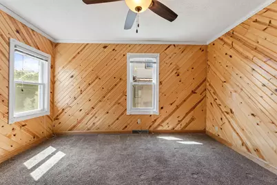 318 E Grove Street, Caledonia, MN 55921 - Photo 10