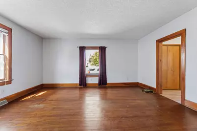318 E Grove Street, Caledonia, MN 55921 - Photo 4