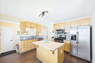 2379 Roselawn Ave W, Lauderdale, MN 55113 - Photo 14